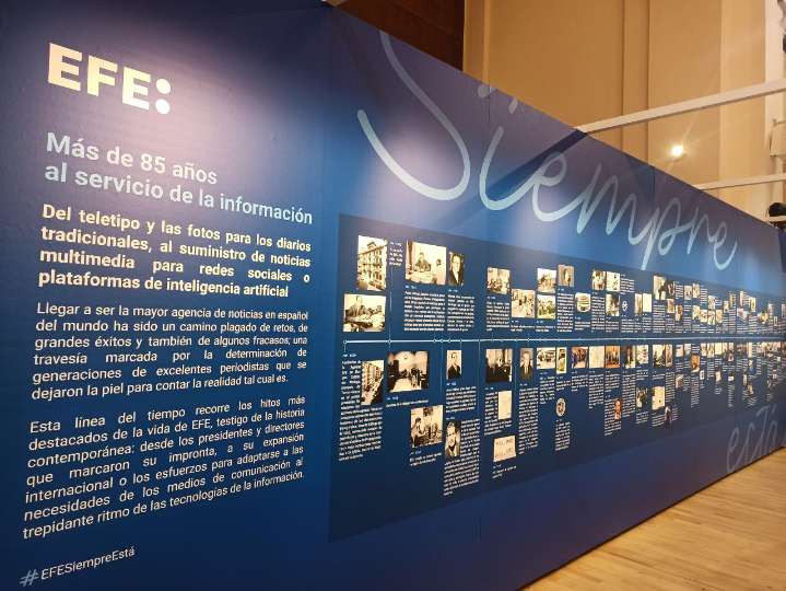 Las imágenes que resumen cuatro décadas de EFE como "testigo" de la historia de Castilla