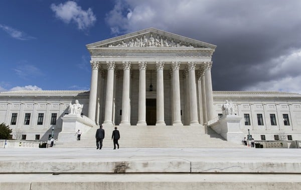 Corte Suprema mantiene congelación de ayuda exterior deseada por Trump