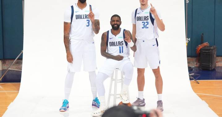 Mavs see a clear path to contention if the health of Irving and Davis, Flagg's arrival go as planned