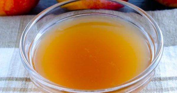 Mezclar agua oxigenada con bicarbonato: para qué se usa y por qué lo recomiendan