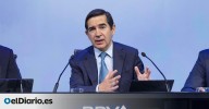 BBVA anuncia por sorpresa un dividendo en noviembre para atraer a los accionistas de Sabadell