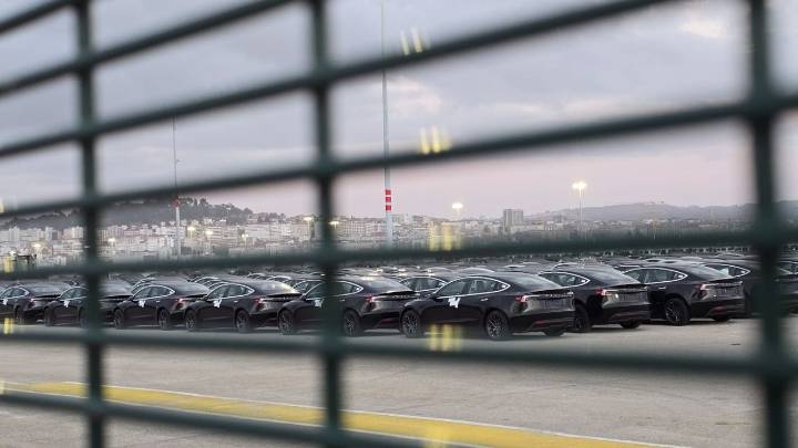 Tesla desembarca en el puerto de Vigo