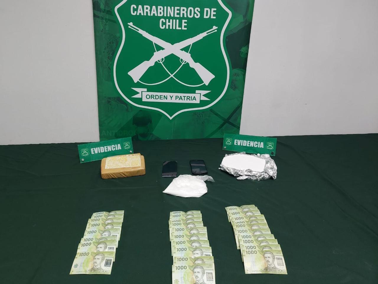Transportaba más de dos kilos de droga al interior de bus interprovincial
