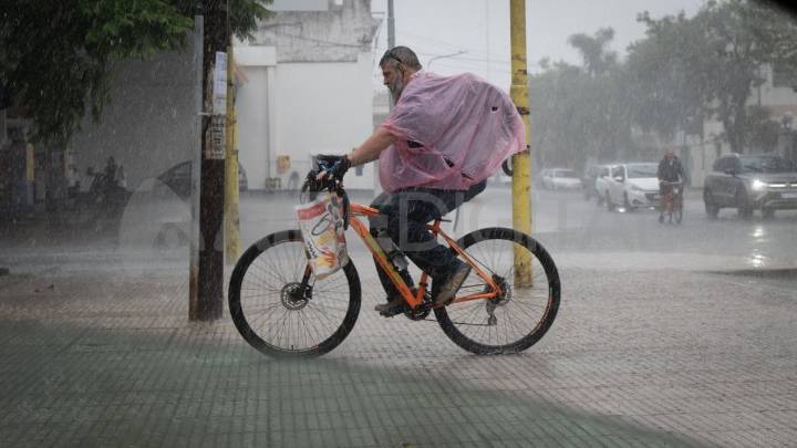 Aviso meteorológico para el centro y norte de Santa Fe: lluvias, tormentas y granizo