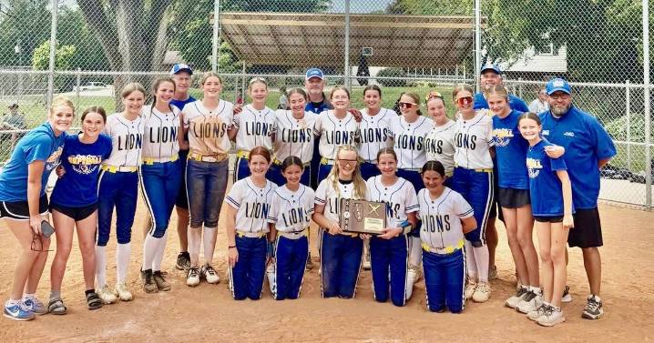 Princeton Logan captures IESA Class 2A regional softball title
