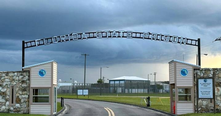 Florida man convicted of fatally stabbing married couple in 1990 robbery is set to be executed