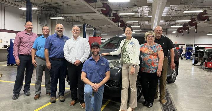 Nissan USA donates 2013 Pathfinder to FHTC Automotive Technology program