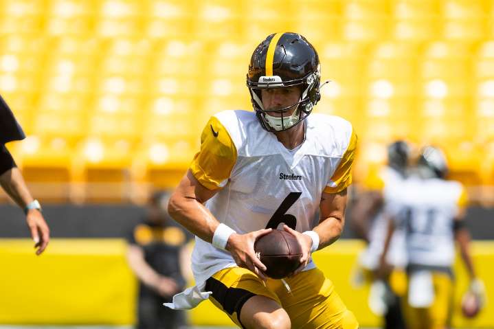 Pittsburgh Steelers ink quarterback with Arthur Smith connections after injury