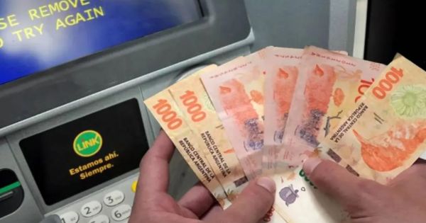Se conoció la fecha de cobro de sueldos de septiembre: quiénes son los primeros