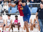 El Lamine Yamal del básquet: mide 2,10 metros con 13 años, la rompe en el Barcelona y no le permiten debutar por su edad