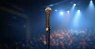 Fallece ahogado reconocido cantante a los 52 años, así lo despiden