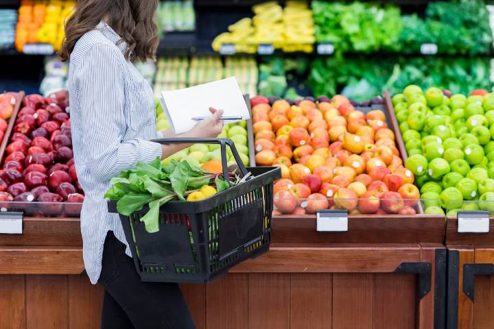 Los supermercados más baratos y más caros según la OCU: Hipercor y Lidl lideran las subidas