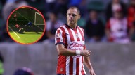 Chicharito falla solo frente al marco, pero Chivas remonta ante León en Chicago