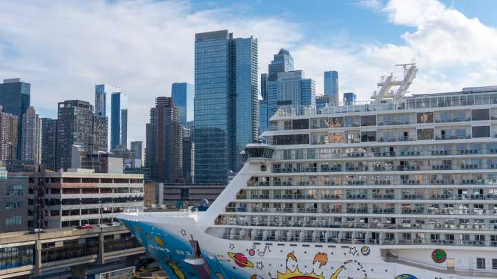 Norwegian Cruise Line's Escape Ship Finally Arrives In New York City Under The Aid Of Multiple Tugboats