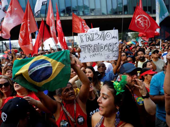 Brazilians protest bill that could grant ex-President Bolsonaro amnesty