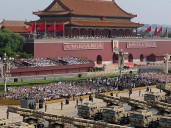 Imponente desfile militar en Pekín