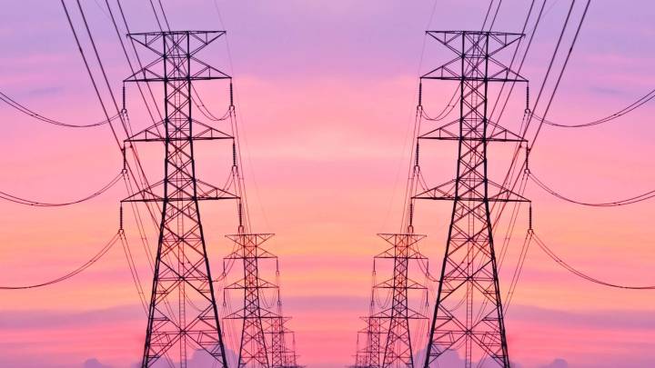 El precio de la luz cae más de un 20% y se sitúa en 71,79 euros por MWh