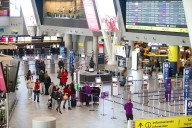 Viajar en avión fuera de Chile podría ser aún más caro: Gobierno propone aumentar tasas de embarque (y este es el motivo)