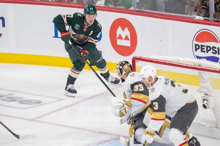 Minnesota Wild Star Signs Massive Extension