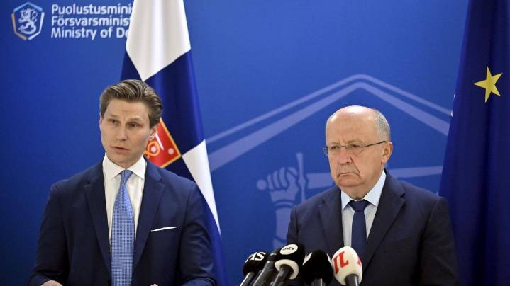 European defense ministers agree to press on with 'drone wall' project as airspace violations mount