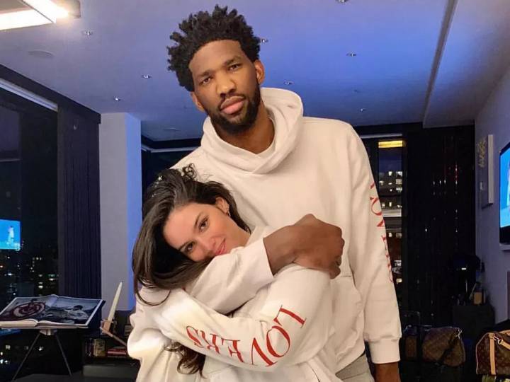 Wife Gives Away Joel Embiid’s Whereabouts During 76ers Star’s Injury Recovery Joel Embiid's wife, Anna de Paula, spilled the beans on his whereabouts via a Instagram stories about a family vacation. S