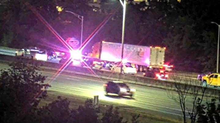 All lanes of I-65 North reopen in Louisville after crash