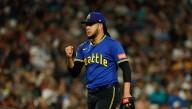 Seattle Mariners stay atop AL West with 2