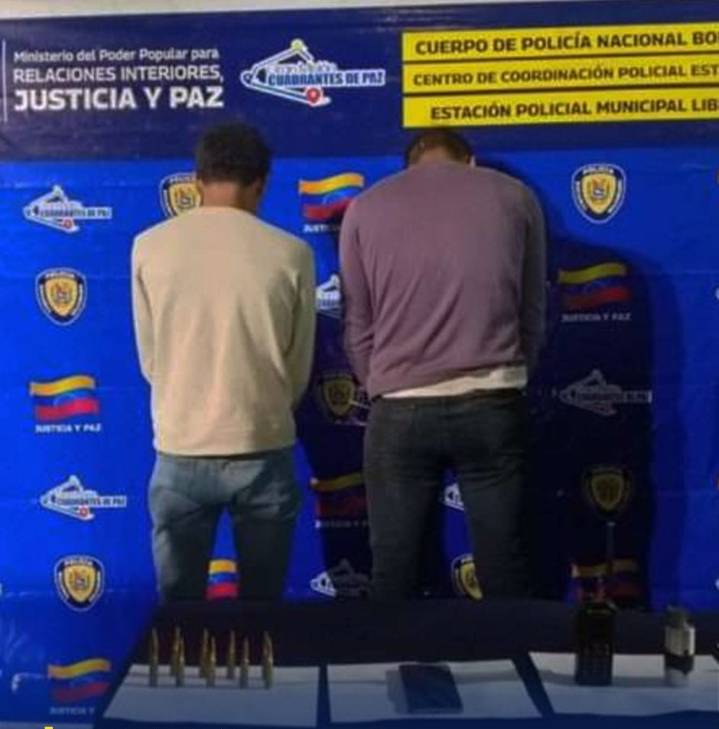 PNB detuvo a dos hombres con material de guerra