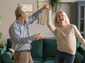 Vivir separados, estar juntos: cómo funciona el modelo de pareja LAT