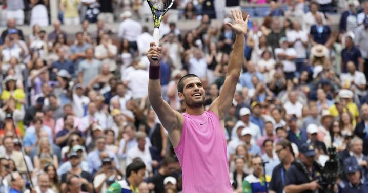 Carlos Alcaraz beats Novak Djokovic at the US Open to reach his 3rd Grand Slam final in a row