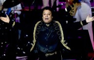 Homenaje a Juan Gabriel reúne a fans mexicanos y extranjeros en Ciudad Juárez