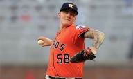 Astros derrotan por 6-2 a Bravos con gran pitcheo de Hunter Brown