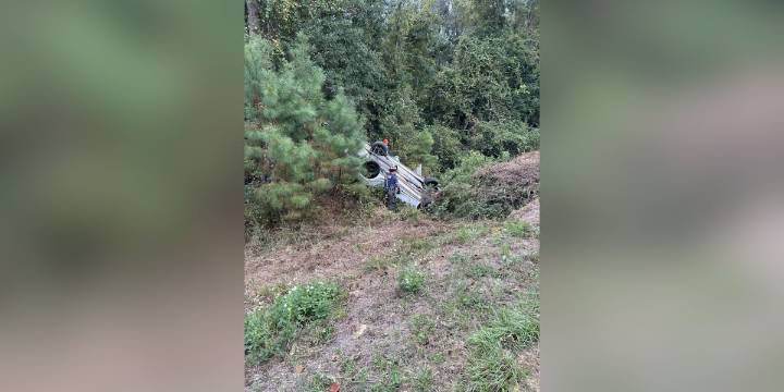 18-year-old seriously injured after rollover crash in Grady County
