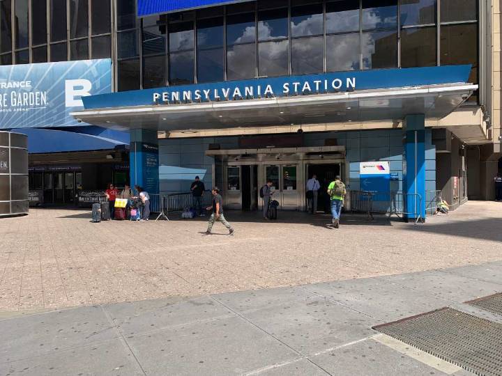 BREAKING: Police shooting at Penn Station after off-duty cop involved in robbery, sources say