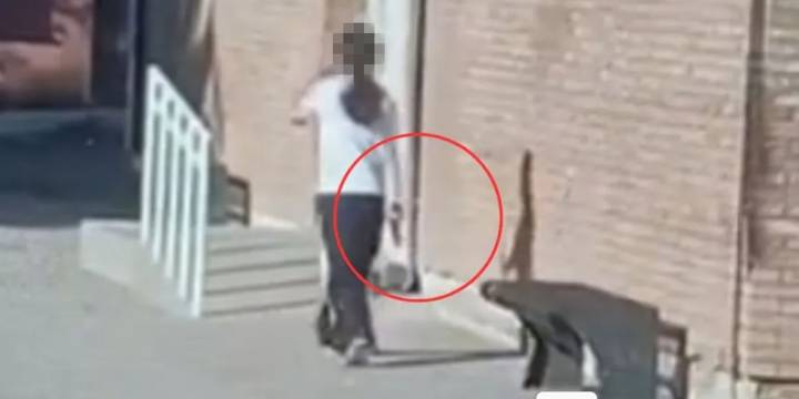 “Quiere matar a la profe de matemáticas”: el audio de una alumna de la escuela de Mendoza donde se atrincheró una adolescente de 14 años