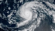 Hurricane Kiko’s path shifts, sparing Hawaii from strong winds and heavy rain