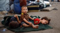 Israel fuerza el éxodo de la ciudad de Gaza pero cierra una carretera