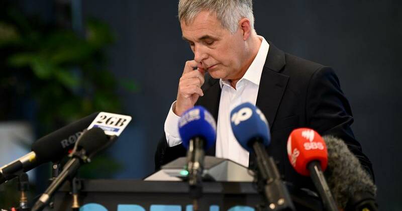 Optus chief blames human error for triple