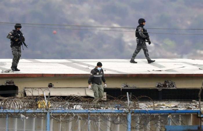 Al menos 17 fallecidos en enfrentamientos entre reos en una cárcel de la costa de Ecuador