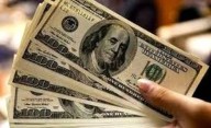 El dólar mayorista tocó el techo de banda y el minorista cerró en $1.485