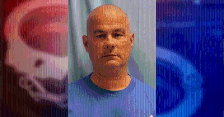 Viral Arkansas Police Officer arrested on domestic battery charge
