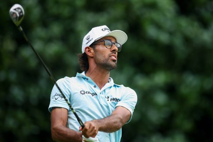 Deadspin | Golf Glance: PGA Tour returns to card grind; LPGA hits Hawaii