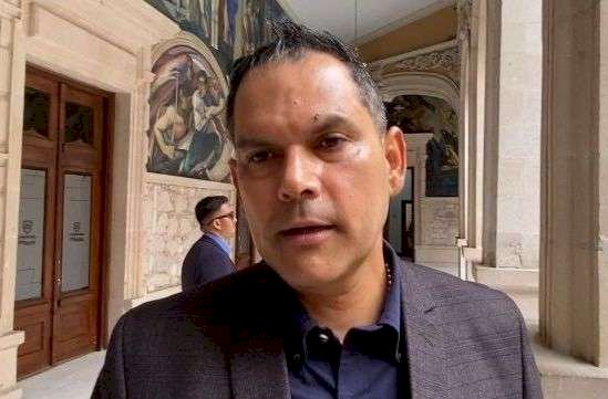Dice Loya que vive en Juárez desde hace tres años