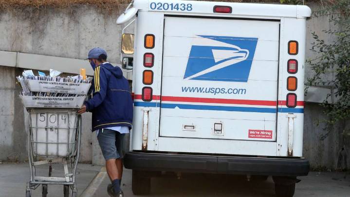 Mike Lee says postal worker endorsements create 'cozy arrangement' that could sway elections