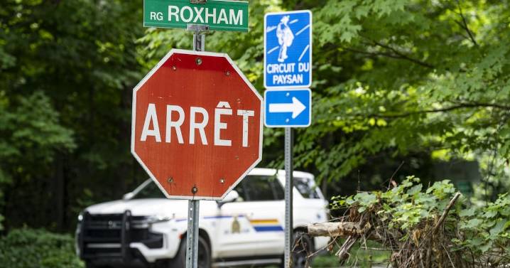 Canada-U.S. border: RCMP arrest 16 people trying to cross into Quebec