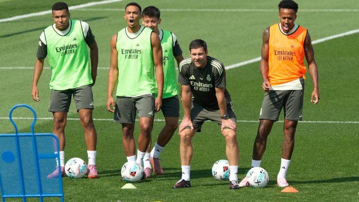Xabi Alonso abre la puerta a juntar a Mbappé, Rodrygo y Vinicius