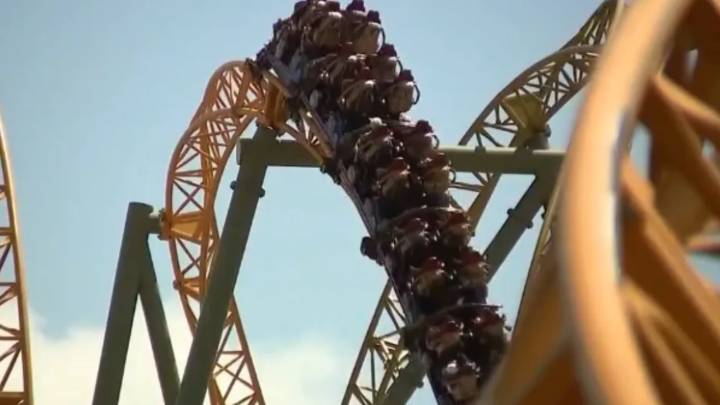 Tragedia en Epic Universe: joven muere tras subir a la montaña rusa Stardust Racers, a pocos meses de su inauguración