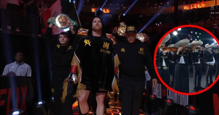 Canelo Álvarez impacta con su brutal entrada al ring para enfrentar a Terence Crawford (VIDEO)