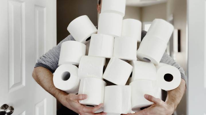 13 Genius DIYs To Store Paper Towels And Toilet Paper