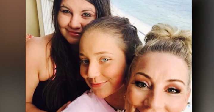 Family mourns mother's death as Arlington police review ride given to murder suspect: "She was an amazing woman"